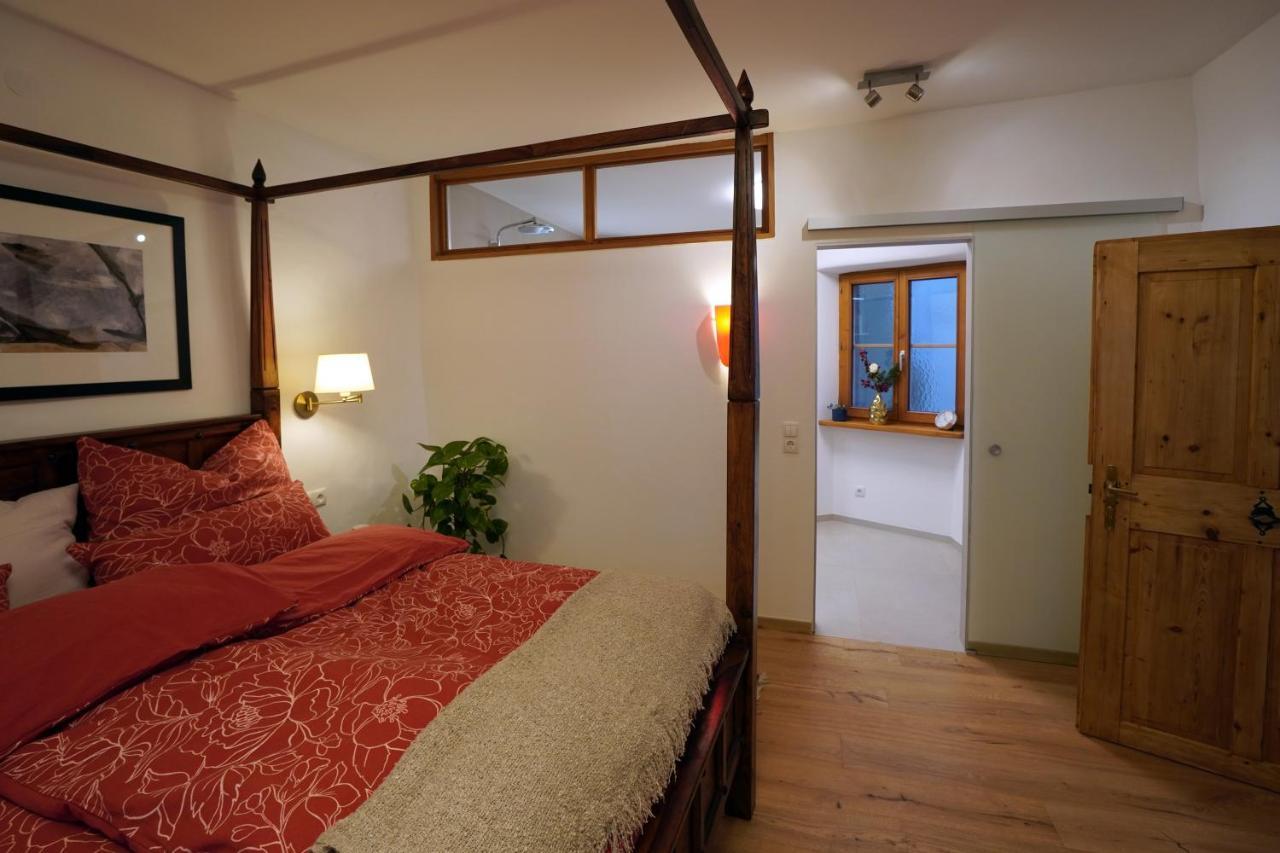 Altstadt Apartment Am Schergentor Hall in Tirol Exterior photo